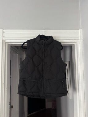 GAP Black Quilted Puffer Vest